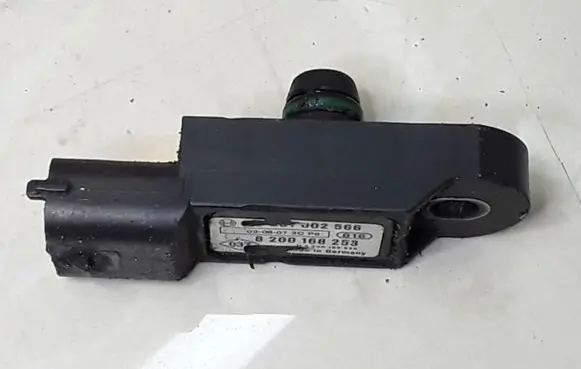 Renault Scenic II - Grand scenic II Air pressure sensor 8200168253