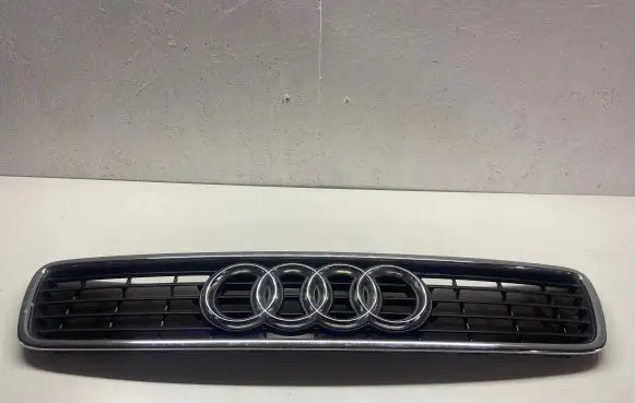 Audi A4 S4 B5 8D Front grill 8D0853651