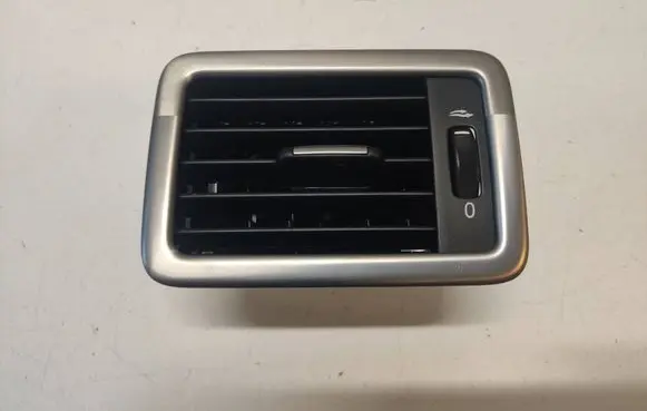 Volvo V70 Dashboard side air vent grill/cover trim 30755184