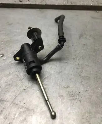 Skoda Superb B5 (3U) Clutch master cylinder 8E1721401AF