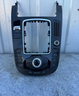 Audi A5 8T 8F Head unit multimedia control 8T0919611