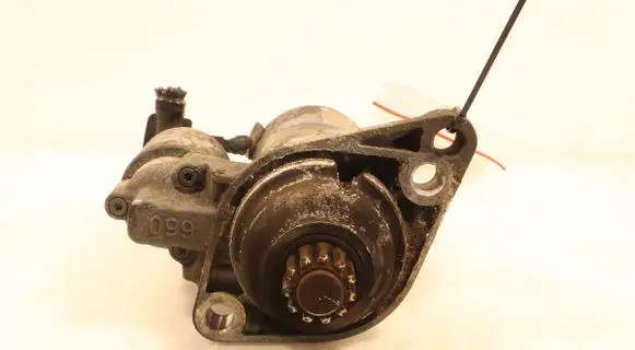 Skoda Fabia Mk2 (5J) Starter motor 02Z911023N