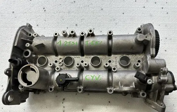 Audi A3 S3 8V Rocker cam cover 04E103479