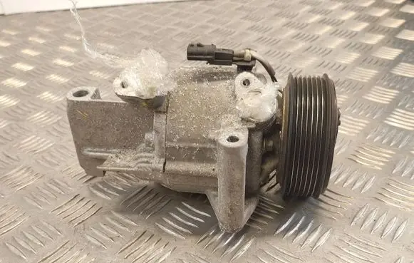 Dacia Sandero Air conditioning (A/C) compressor (pump) 926003541R T99133AA 7023367412