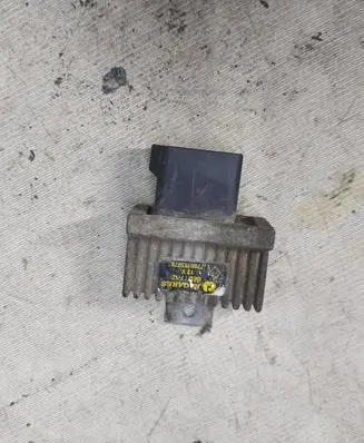 Renault Espace - Grand espace IV Glow plug pre-heat relay 7700115078 BED4712