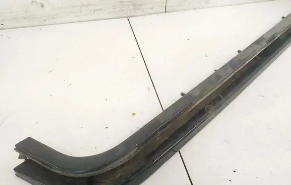 Chrysler Voyager Sliding door trim 