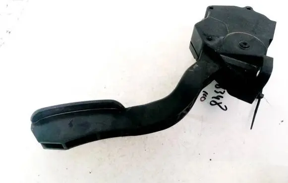 Toyota Yaris Accelerator throttle pedal 7811052020 78110-52020