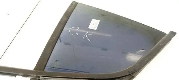 Skoda Octavia Mk3 (5E) Rear vent window glass
