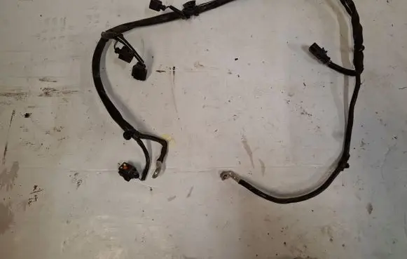 Volkswagen Golf VII Generator/alternator bracket 