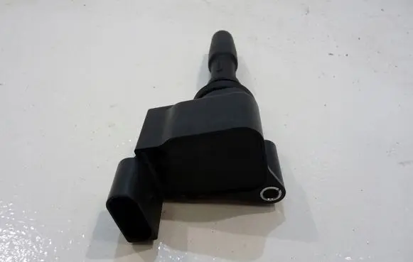 Volkswagen T-Roc High voltage ignition coil 05E905110