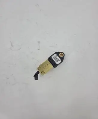 Toyota Yaris Airbag deployment crash/impact sensor 898310D010 0587815572