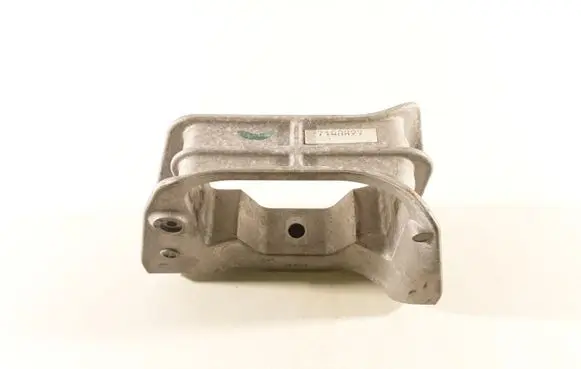 Nissan Juke I F15 Engine mounting bracket 1KA0A