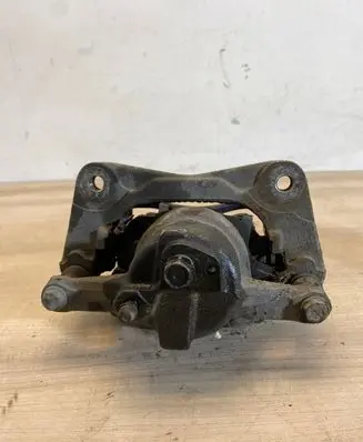 Toyota C-HR I Front brake caliper
