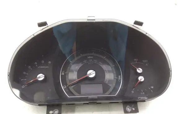 KIA Sportage Speedometer (instrument cluster) 940013U195
