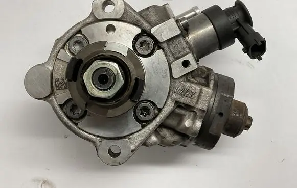 Iveco Daily 4th gen Fuel injection high pressure pump 0445010512 100921 504342423