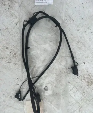 Windshield washer spray nozzle