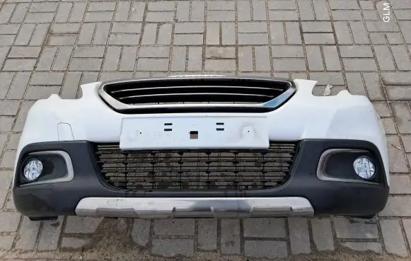 Peugeot 2008 I Front bumper