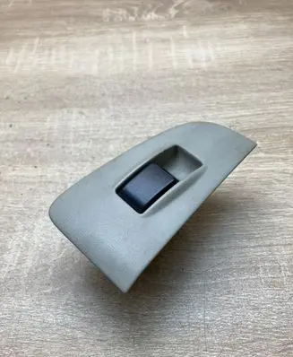 Toyota Avensis T250 Electric window control switch 7423105140