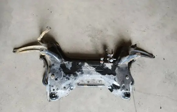 Peugeot 308 SW Front subframe