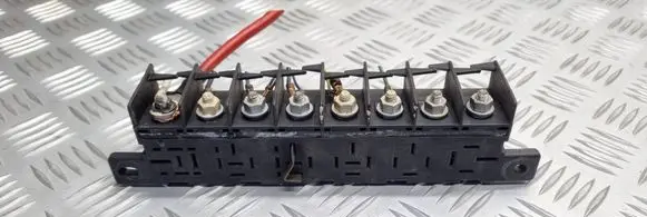 Audi 100 S4 C4 Relay mounting block 4A0941822
