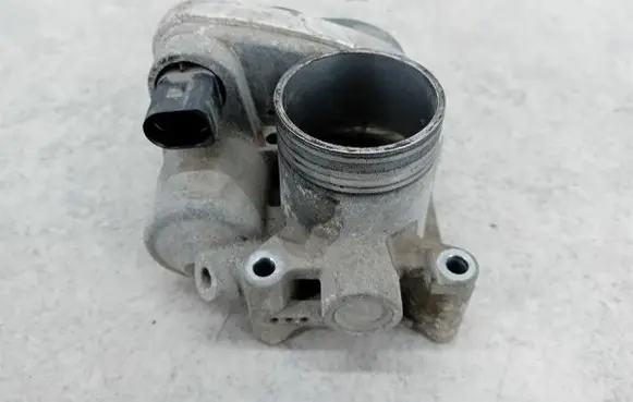 Volkswagen Polo IV 9N3 Throttle body valve 036133062N