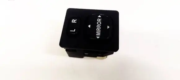 Wing mirror switch