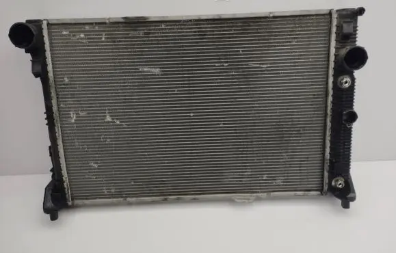 Mercedes-Benz CLS C218 X218 Coolant radiator A2045003603