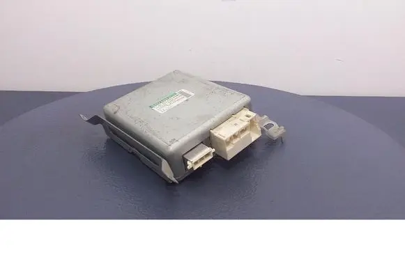 Toyota Avensis T270 Other control units/modules 8965005100