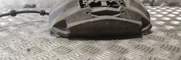Mercedes-Benz C W205 Front brake caliper