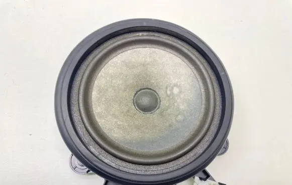 Audi A3 S3 A3 Sportback 8P Front door speaker 8P0035411C 7606500480