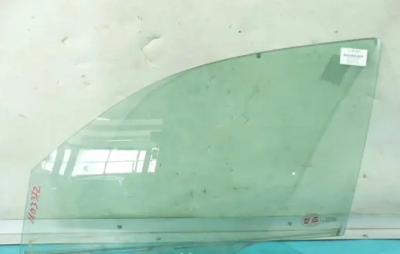 Mazda 2 Front door window glass four-door IMPRK1103372