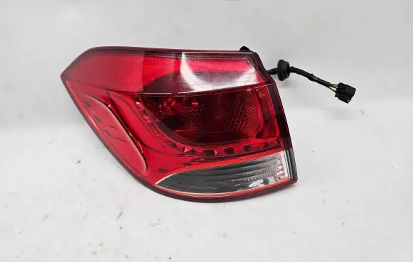 Chevrolet Cruze Rear/tail lights 95135584