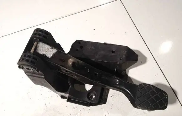 Seat Ibiza IV (6J,6P) Brake pedal 6r1721058