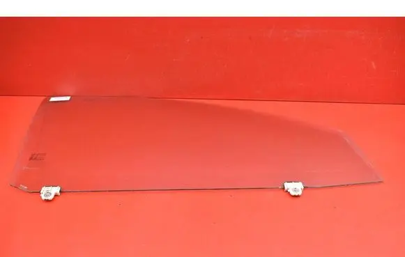 Fiat Fullback Front door window glass four-door