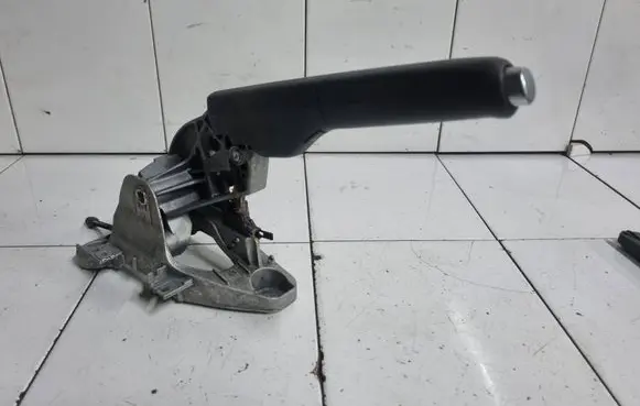 Volkswagen Jetta V Handbrake/parking brake lever assembly 1K0711303H