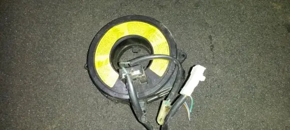 Hyundai Lantra II Airbag slip ring squib (SRS ring)