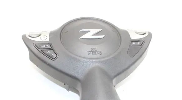 Nissan 370Z Steering wheel airbag