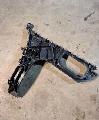 Audi Q7 4L Bumper support mounting bracket corner 4L0807453A