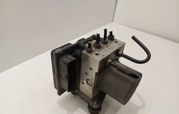 Audi A4 S4 B8 8K ABS Pump 8K0614517BF 8K0907379R