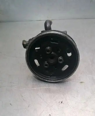 Volkswagen Golf IV Power steering pump 038145255B