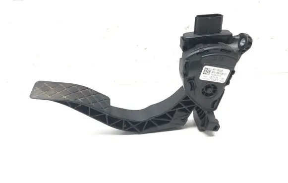 Audi A5 Sportback 8TA Accelerator throttle pedal 8K1723523A 12032012 6PV00950521