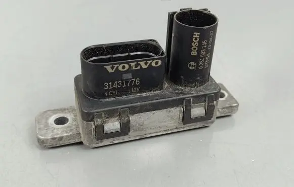 Volvo XC90 Glow plug pre-heat relay 31431776