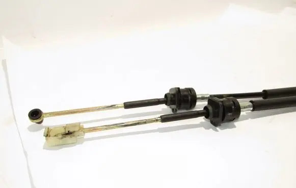 Volvo S40, V40 Gear shift cable linkage