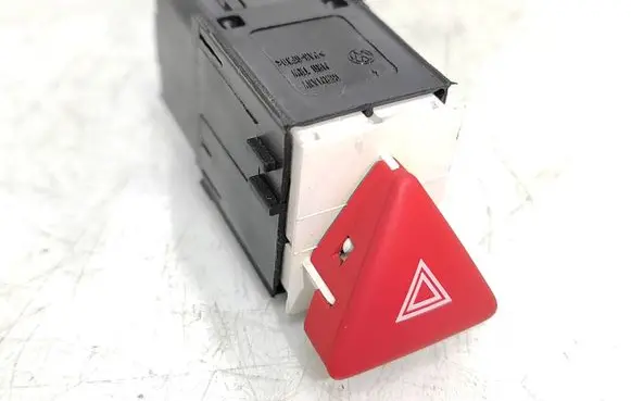 Volkswagen PASSAT B6 Hazard light switch 3C0953509 1430602s