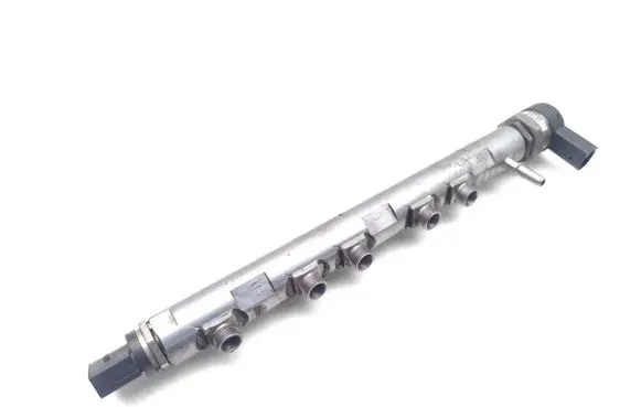BMW 1 E81 E87 Fuel main line pipe 780912702 0281002738 0445214182
