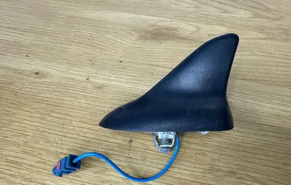 Opel Insignia A Aerial GPS antenna 13322159