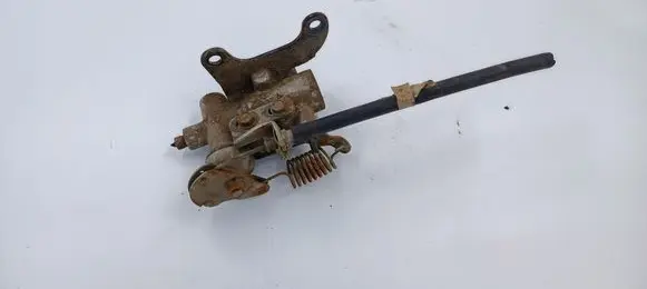 Subaru Impreza I Brake power pressure regulator 