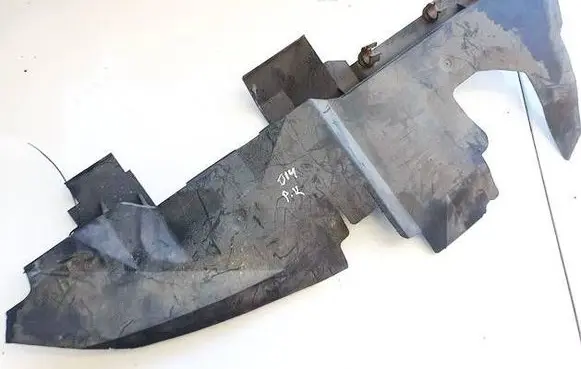 Audi Q7 4L Air intake duct part 4L0121283A