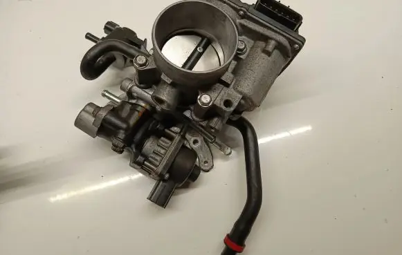 Subaru Outback (BS) Throttle valve 16112AA350