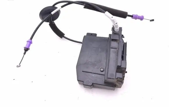 Peugeot 3008 III Front door lock 9843340380